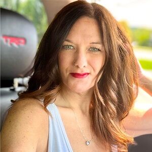 Meet your Posher, Jennifer